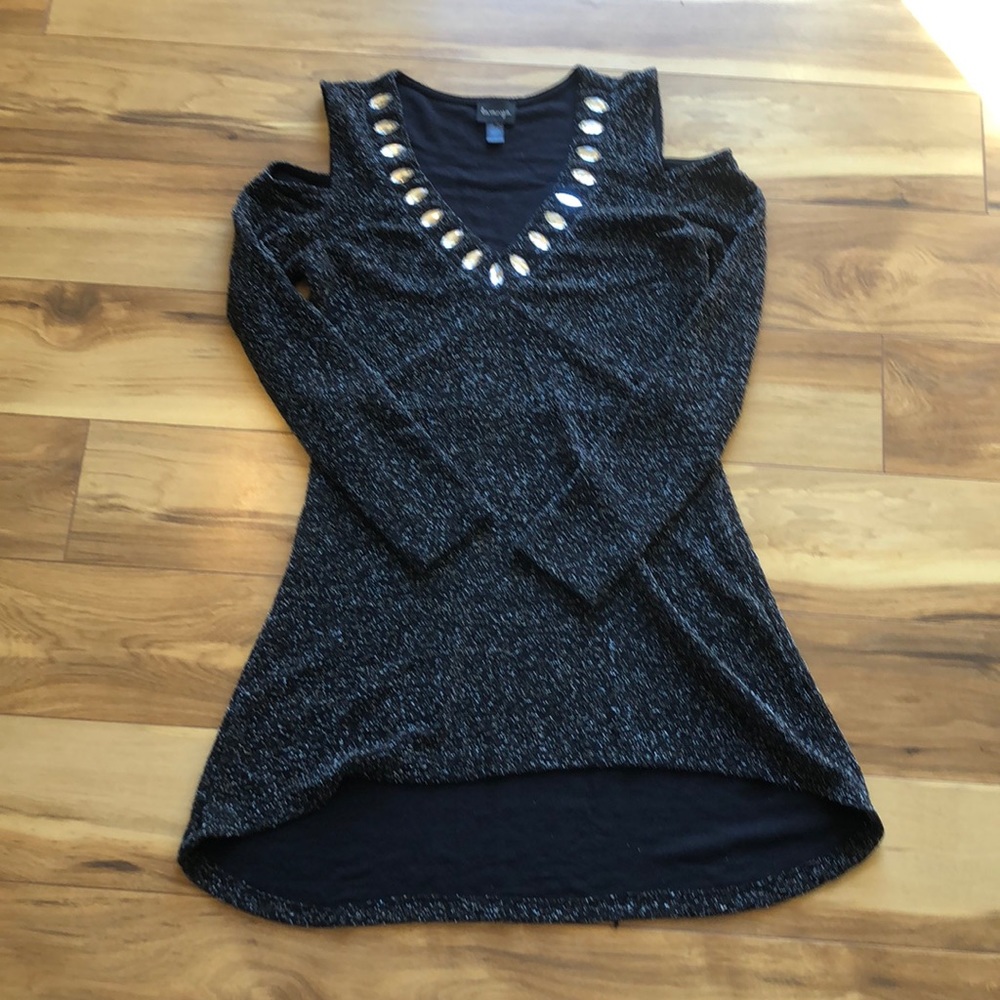 Gorgeous long sleeves blouse